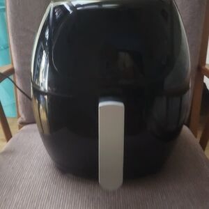 Sleek Black Air Fryer